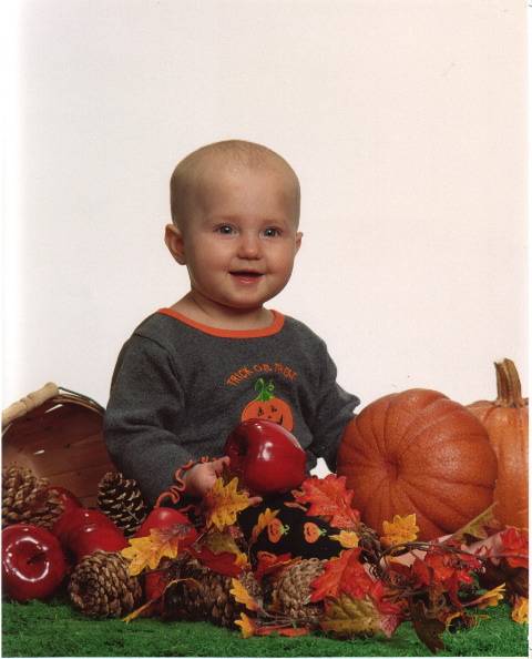 Caroline Halloween 2002- 01